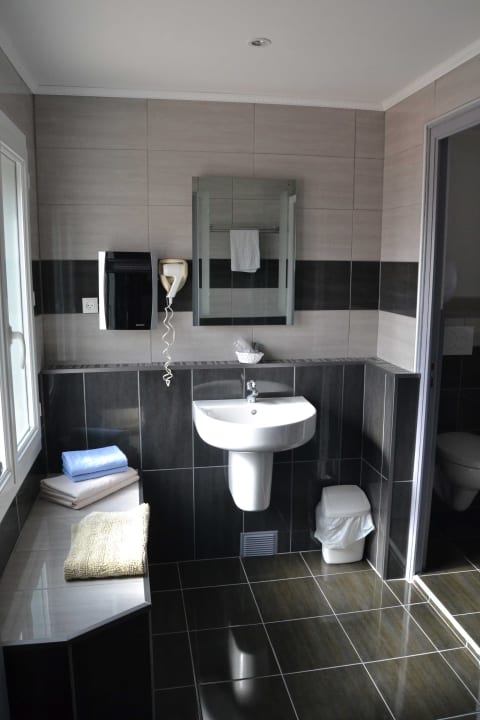 Salle de bain Hotel Le Dauphin Bleu