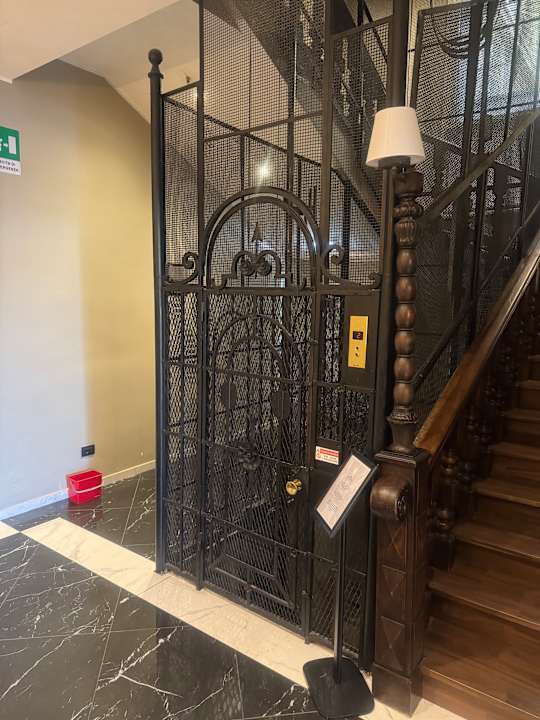 Lobby Clarion Collection Hotel Astoria Genova