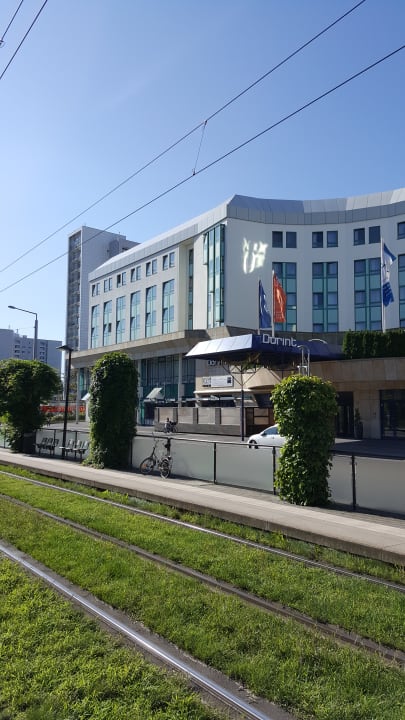Außenansicht Dorint Hotel Dresden