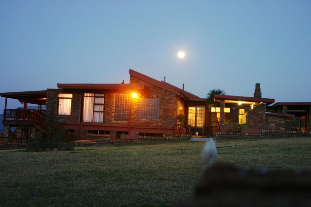 Acra bei Nacht Guesthouse Acra-Retreat Mountain View
