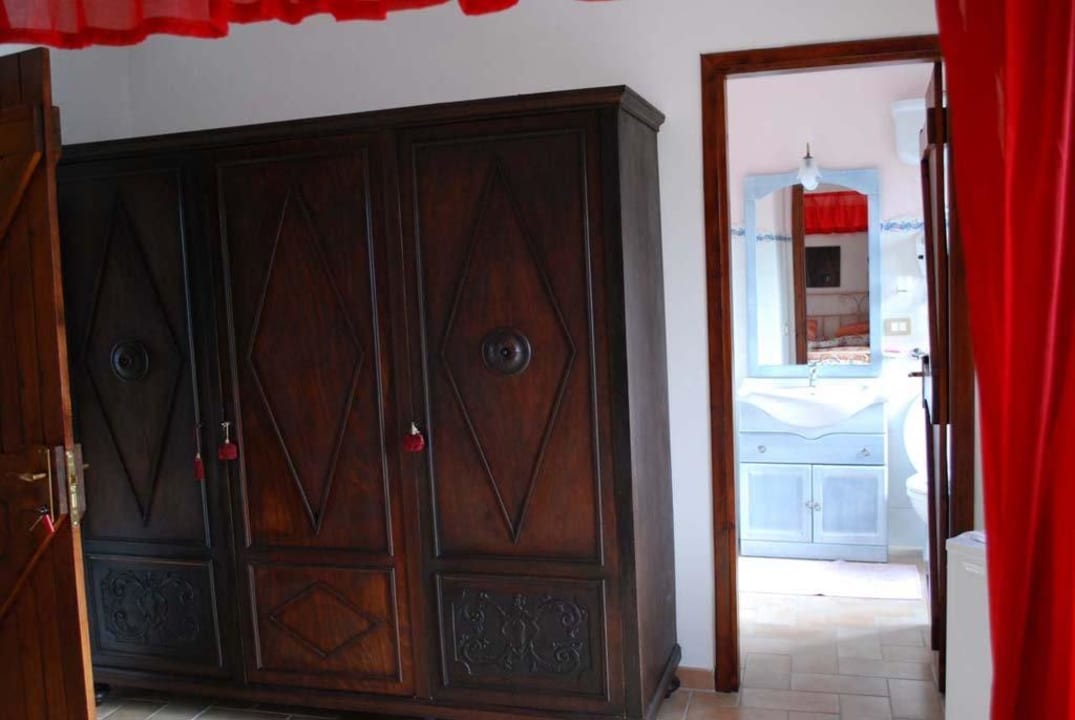 Il bagno della camera Guesthouse TraMonti DiVini Casa Di Campagna