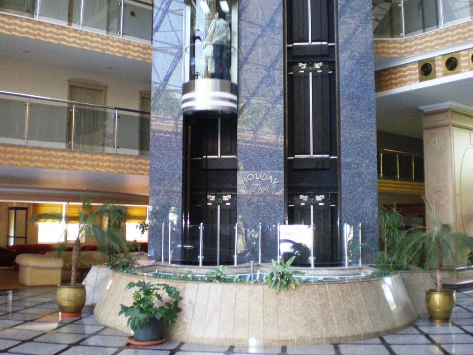 Windy w recepcji Holiday Park Resort