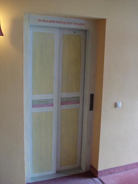 Aufzug Nells Park Hotel