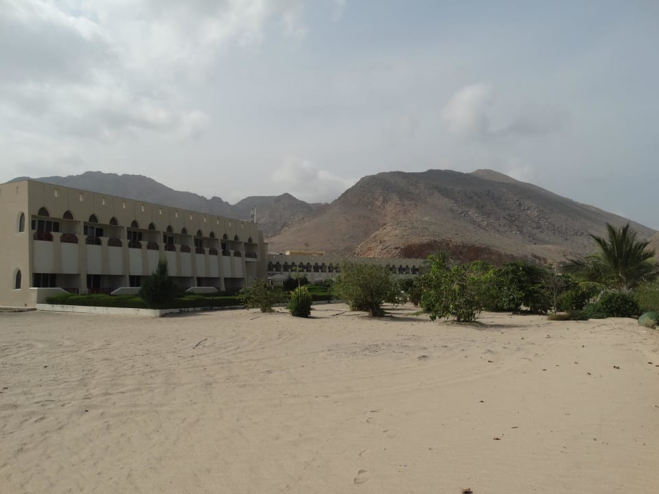 Okolica i hotel Golden Tulip Resort Dibba