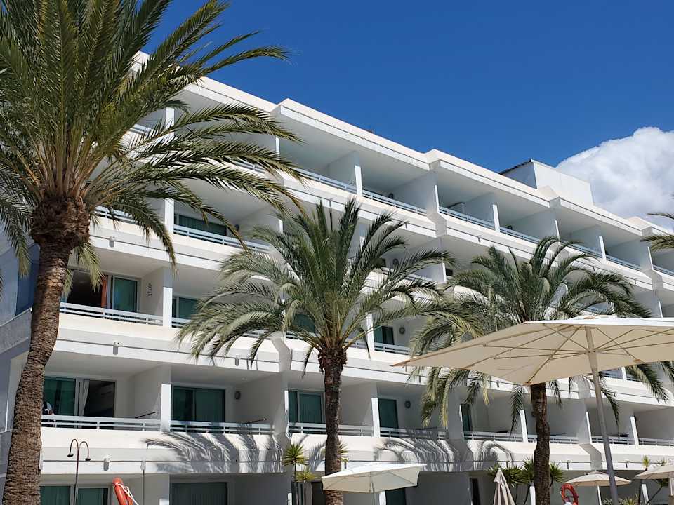 Außenansicht alltoura Club Hotel Akeah Broncemar