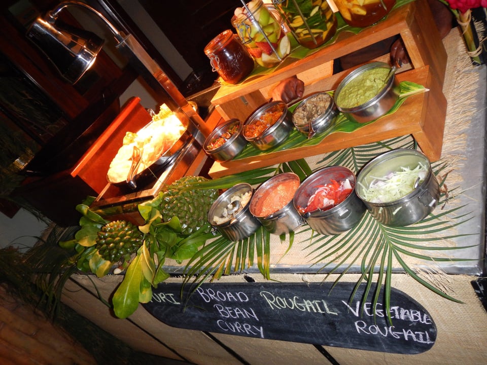 Bambou, Buffet Hotel Four Seasons Resort Mauritius at Anahita