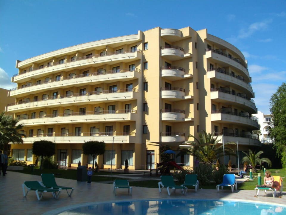 Poollandschaft mit Hotel allsun App.-Hotel Orient Beach