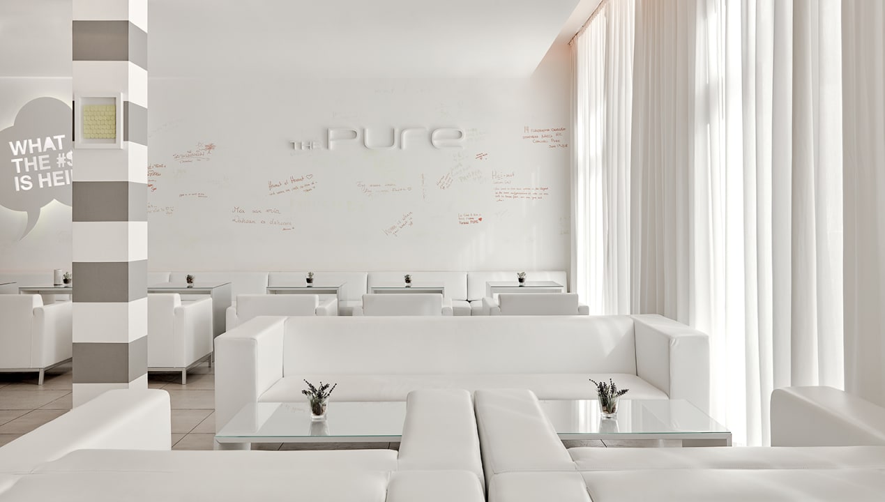 Lobby Hotel The Pure