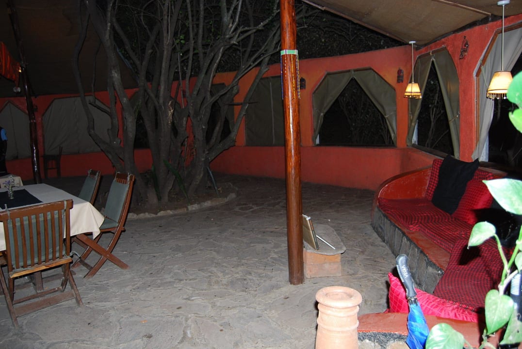 Hier wird abend gegessen Aruba-Mara Camp
