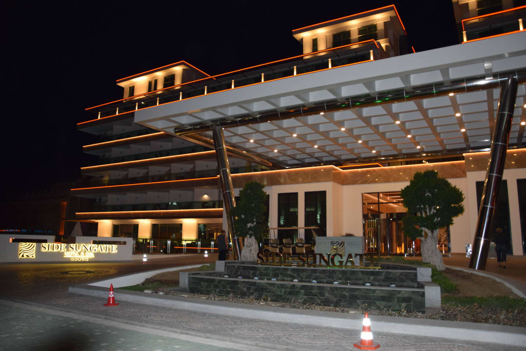 Haupeingang  Side Sunport Hotel & Spa