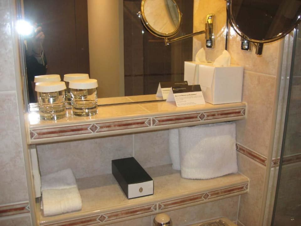 Badezimmer im Interconti InterContinental Genève by IHG