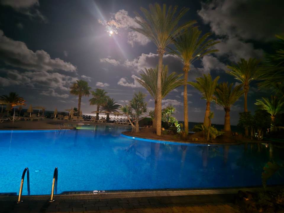 Pool R2 Pajara Beach