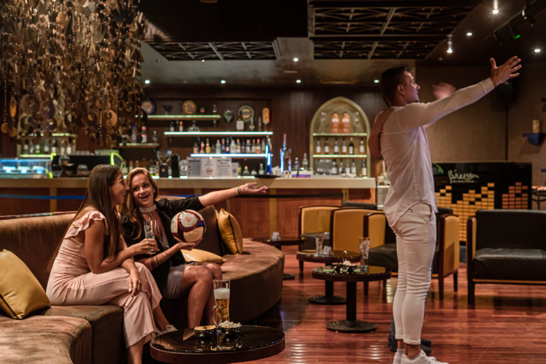 Gastro The Cove Rotana Resort