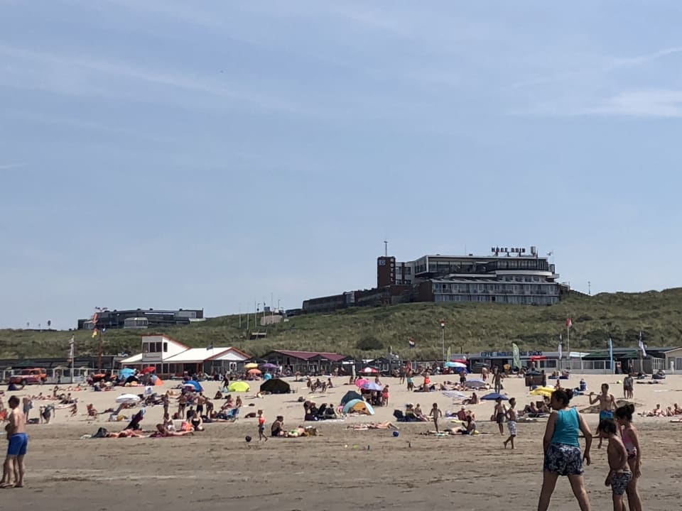 Außenansicht Strandhotel Het Hoge Duin