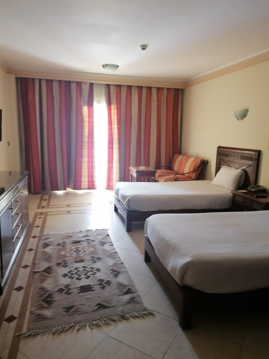 Zimmer Imperial Shams Abu Soma