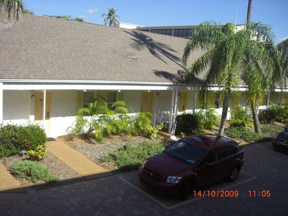 Außenansicht Hotel Outrigger Beach Resort