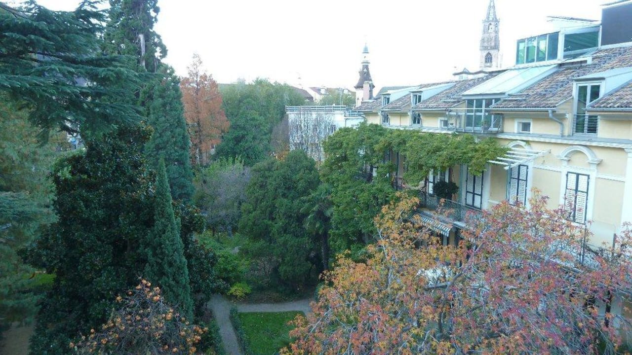 Ausblick - Garten Parkhotel Laurin
