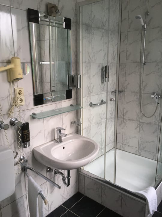 Zimmer Hotel Monopol