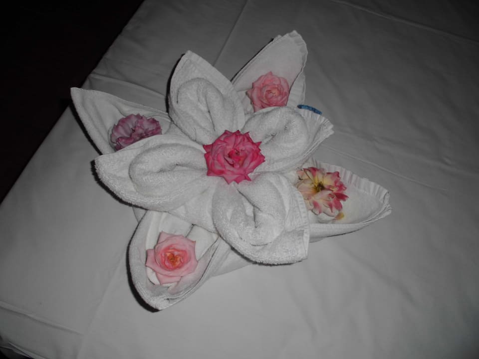 Hat die liebe Putzfrau gebastelt Hotel Gaia Palace