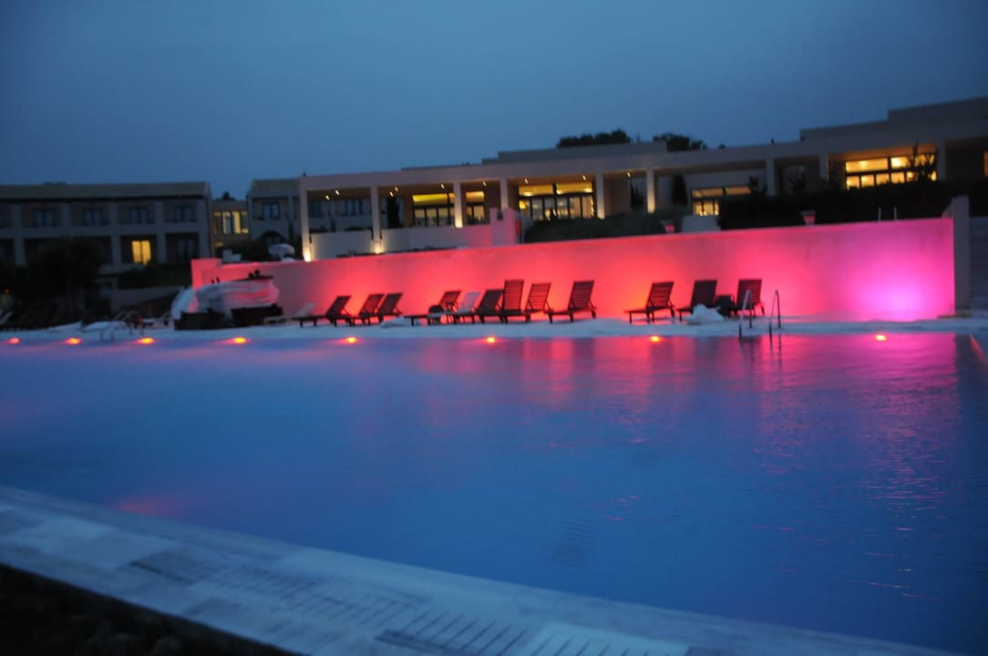 Basen Atlantica Eleon Grand Resort, Tragaki