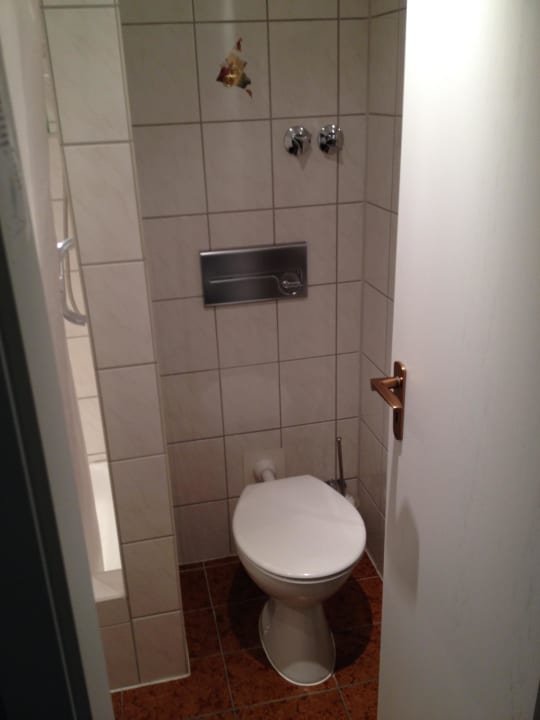 Toilette Parkhotel Sonnenberg