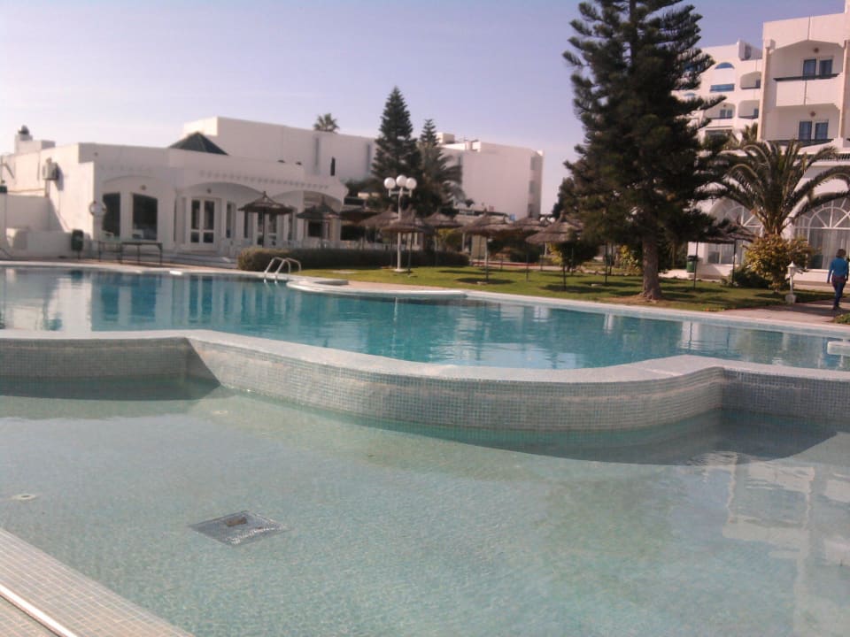 Poolanlage Royal Jinene