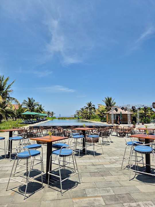 Pool ROBINSON NAM HOI AN