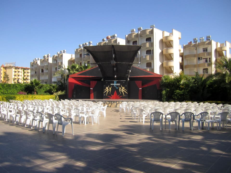 Amphitheater Hotel Royal Garden Beach