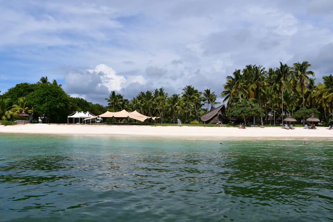 "Strand" La Pirogue Mauritius (Flic En Flac) • HolidayCheck (Mauritius ...