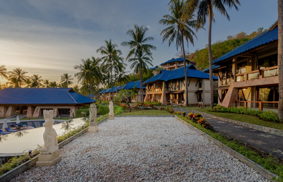 Außenansicht Wyndham Sundancer Resort Lombok