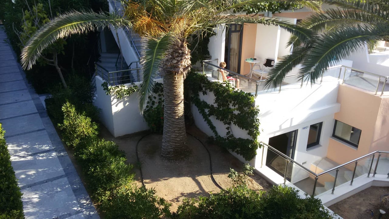 Výhled z balkonu Hotel Eva Bay