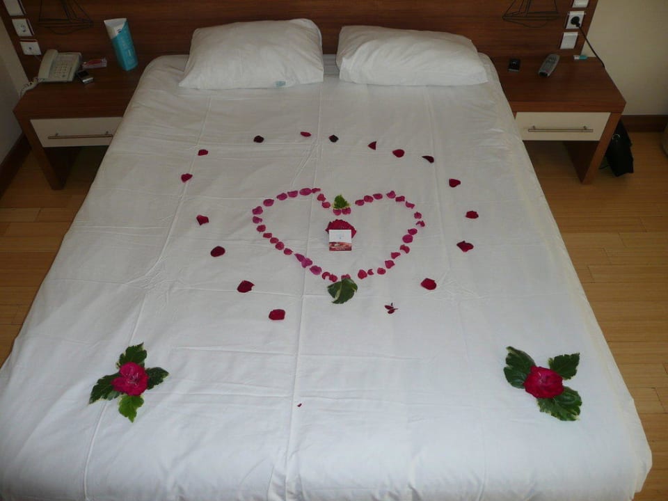 Miła dekoracja wraz z życzeniami na urodzinki Miarosa Kemer Beach