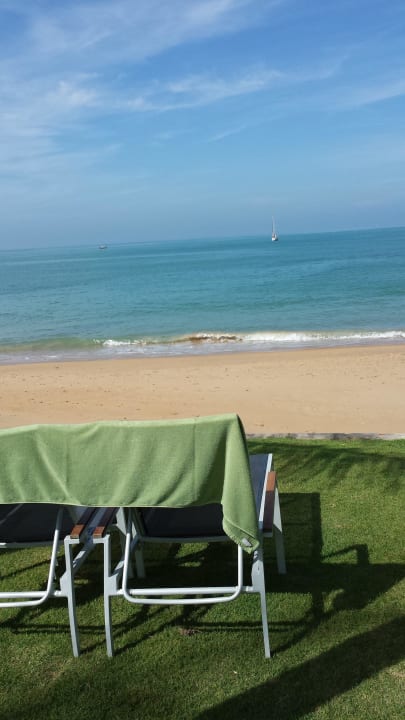 Blick auf den Strand The Sands Khao Lak by Katathani