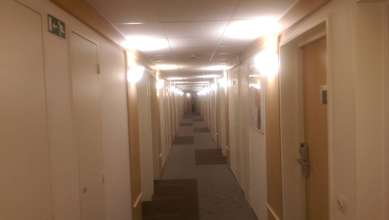 Flur zu den Zimmern Hotel Ibis Brussels off Grand'Place