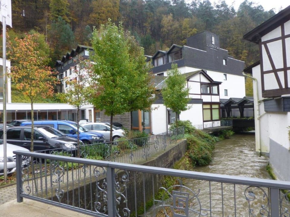 Außenansicht Hotel Zugbrücke Grenzau