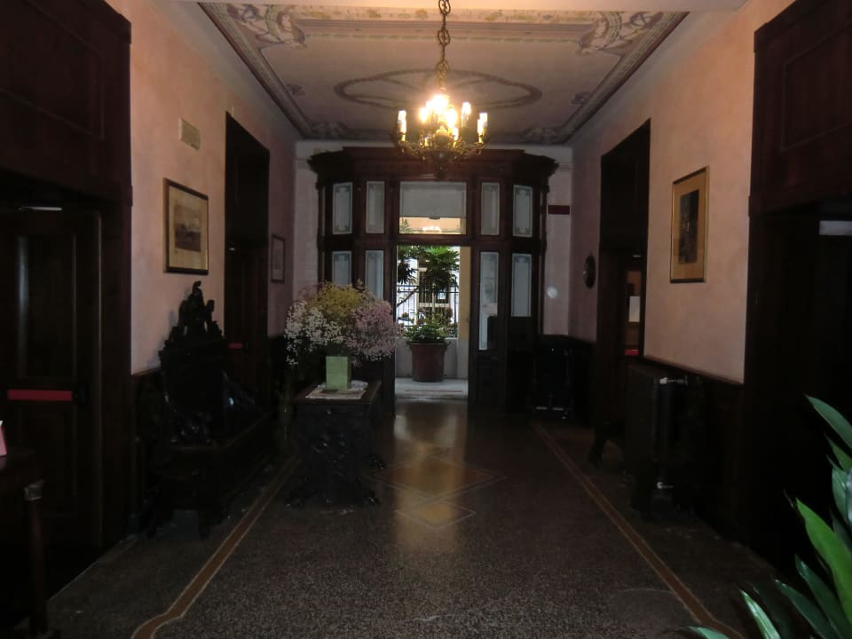 Charme der 20iger Jahre, wunderschön Hotel Palace