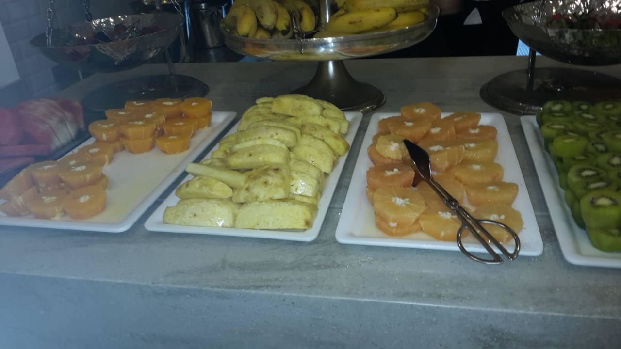 Obst bei der Saft Bar Balmy Foresta