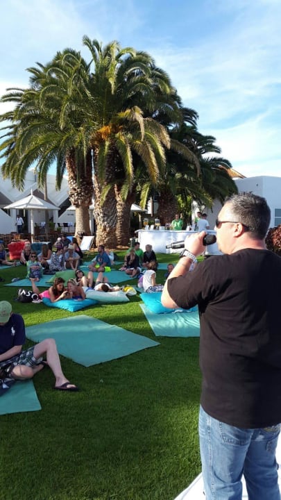 Chill out Abend mit EROS covers ROBINSON ESQUINZO PLAYA