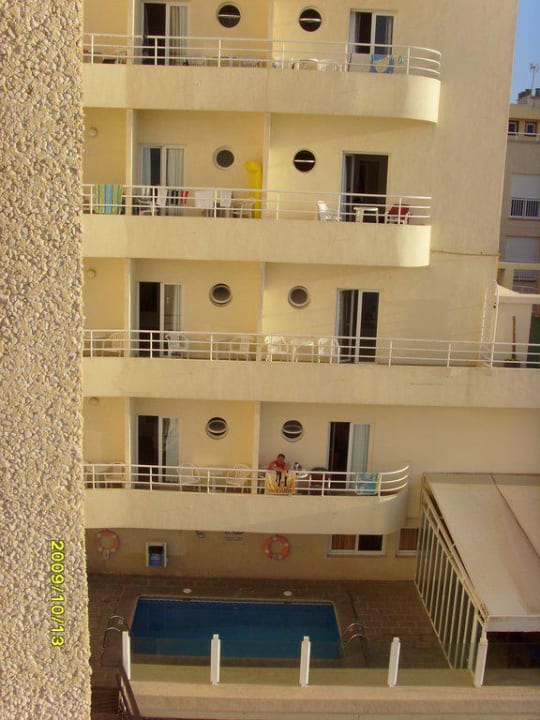 Balkon rechts unten Zimmer 118 Hotel Medano