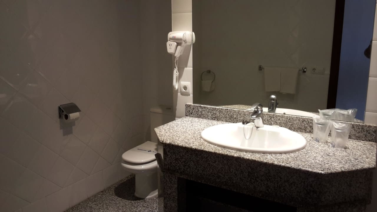Badezimmer Hotel HM Ayron Park