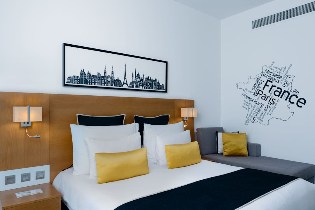 Zimmer Tryp by Wyndham Dubai