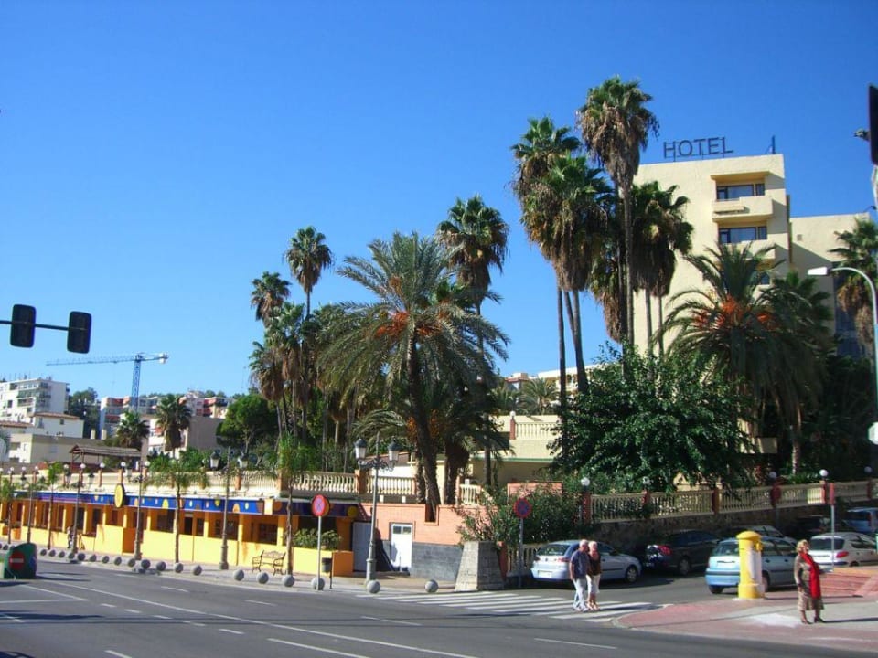 Das Hotel von der Strasse aus BLUESEA Al Andalus