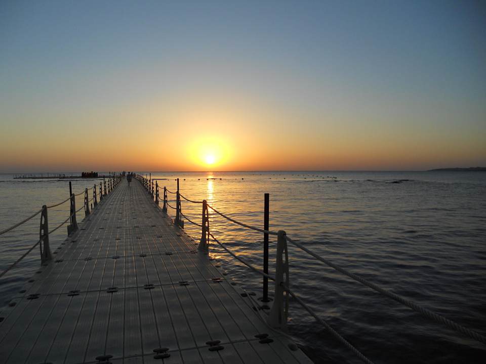 Sonnenaufgang Pickalbatros Palace Resort