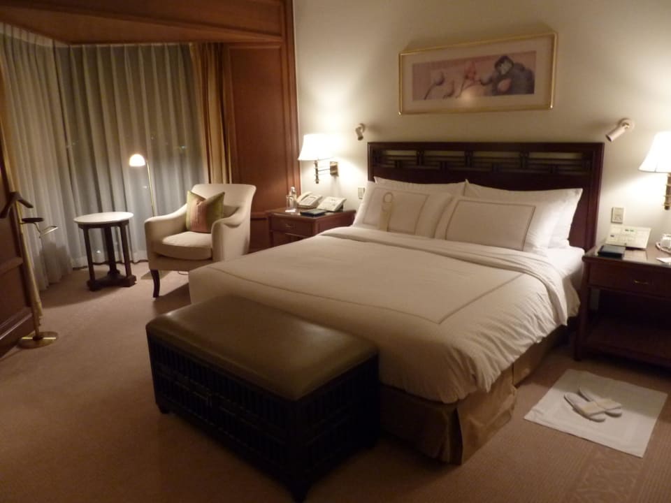 Schlafzimmer unserer Suite Hotel The Peninsula Bangkok