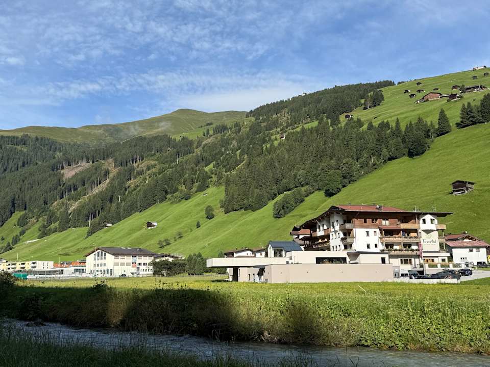 Außenansicht Natur- & Wanderhotel Tuxertal