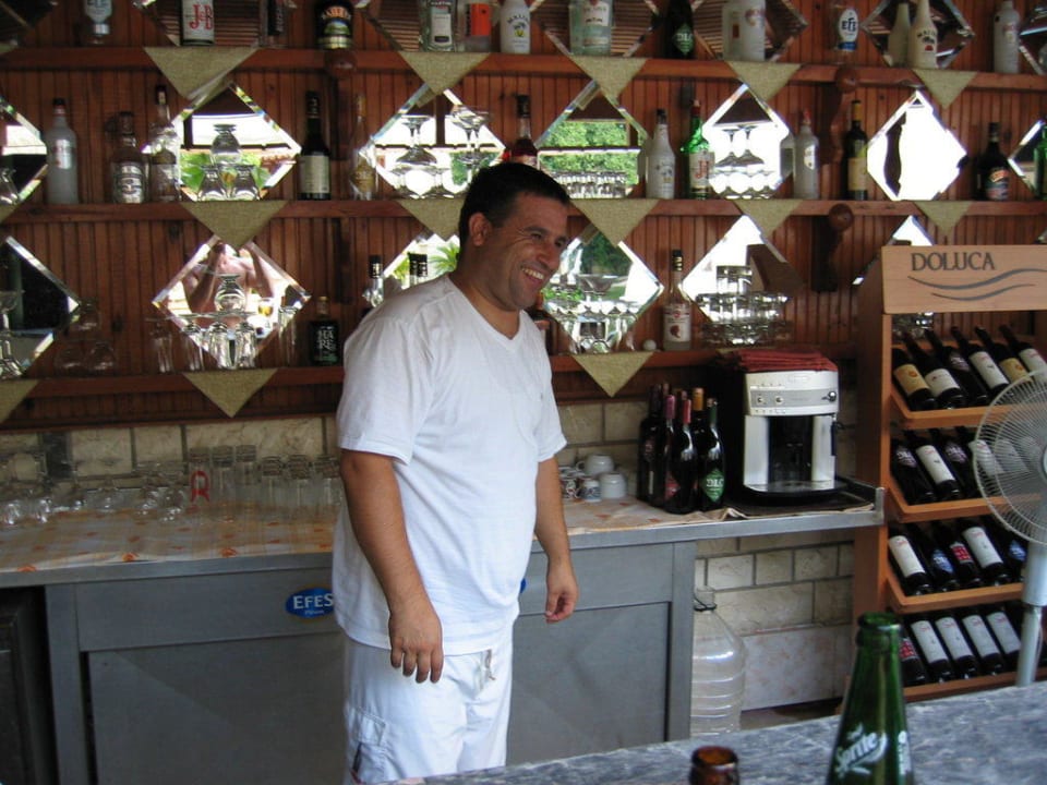 Tarik, Manager Hotel Felice