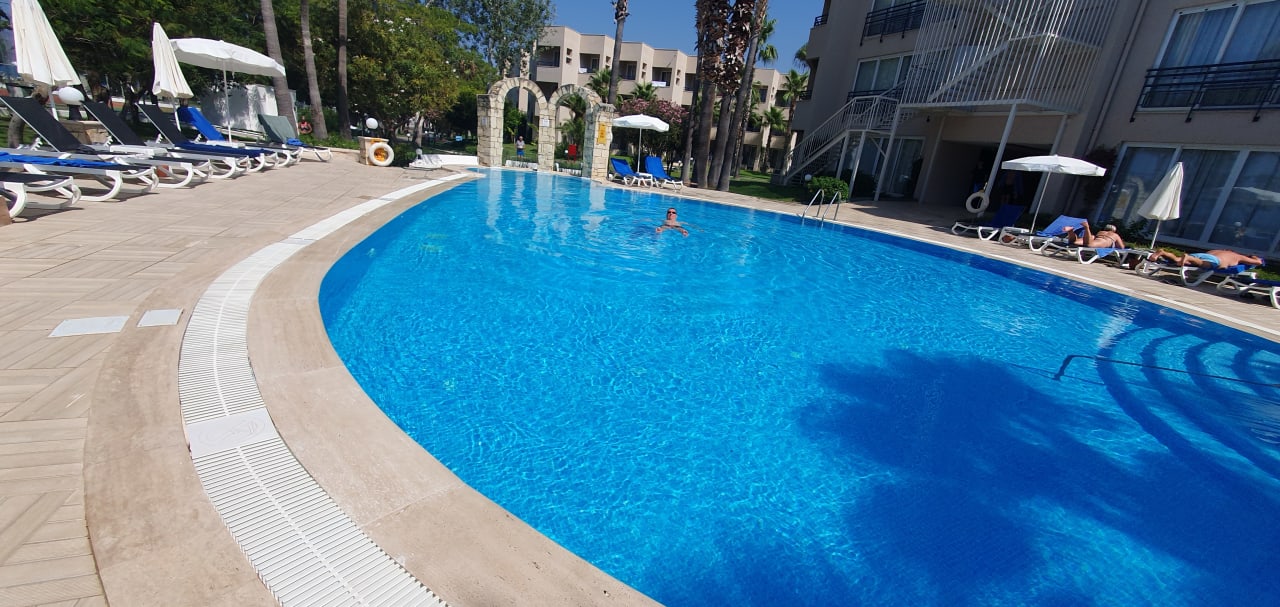 Pool Labranda Alantur Resort