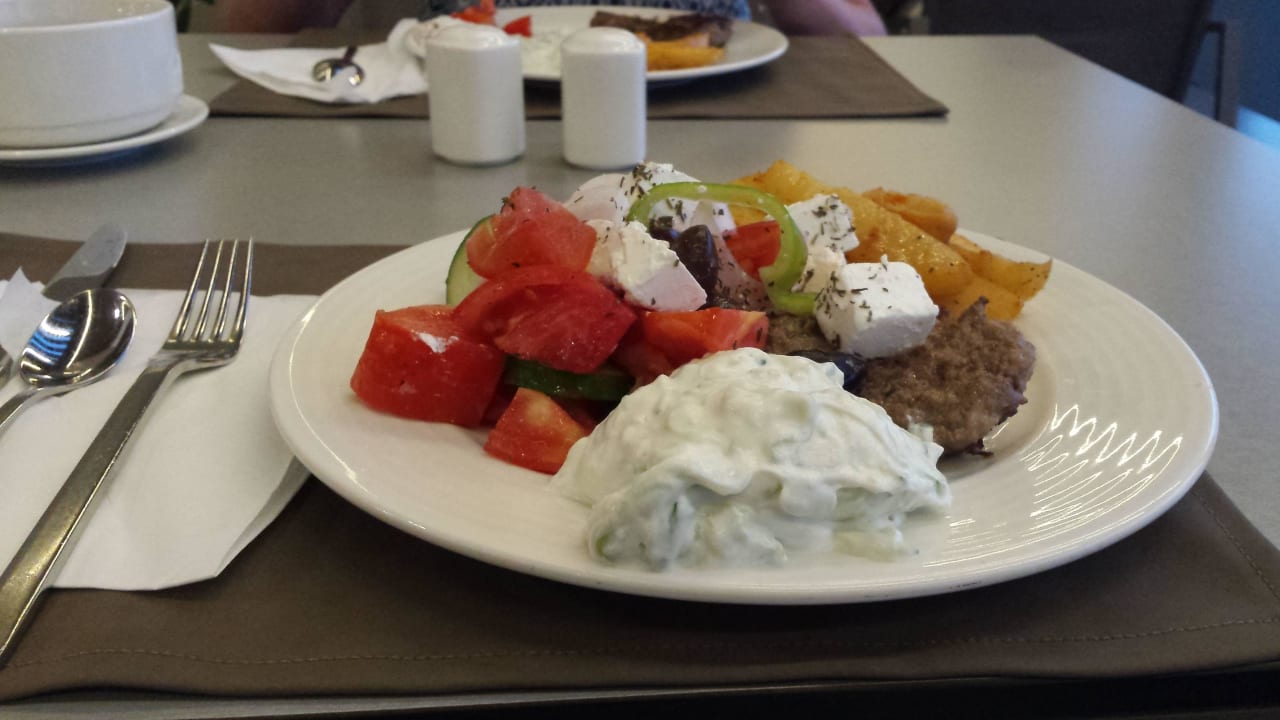 JEDZENIE PYCHOTA NEMA Design Hotel & Spa (Adults Only)