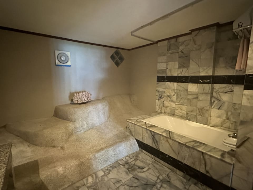 Zimmer The Fair House Beach Resort