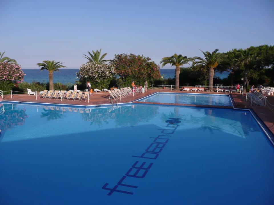 Pool TH Costa Rei Free Beach Resort